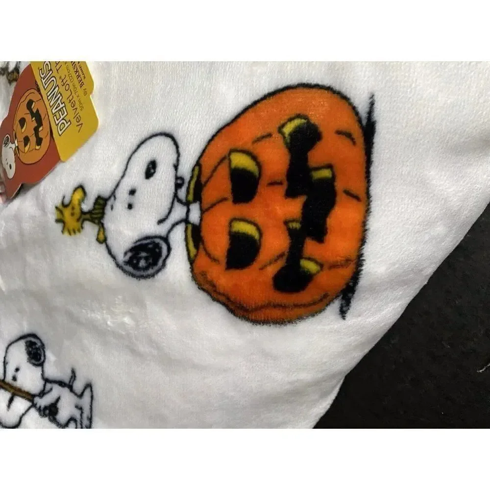 Peanuts Halloween Blanket Velvetloft Throw Jack-o-Lantern Snoopy Woodstock 50X70